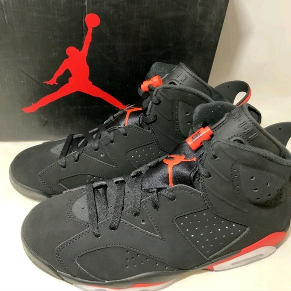 Nike AIR JORDAN 6 RETRO OG Black Infared Size 9.5 384664-060 2019 NEW IN BOX - Picture 4 of 12